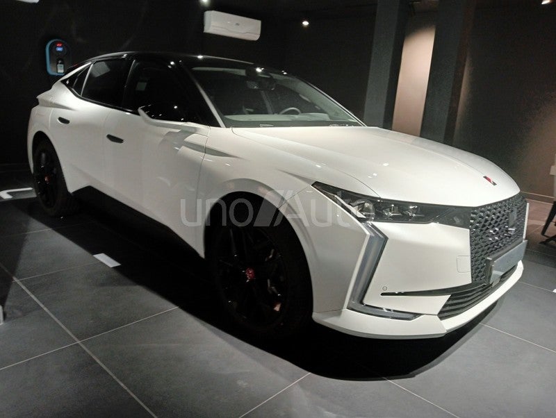 DS 4 Hybrid Pallas Aut. 145