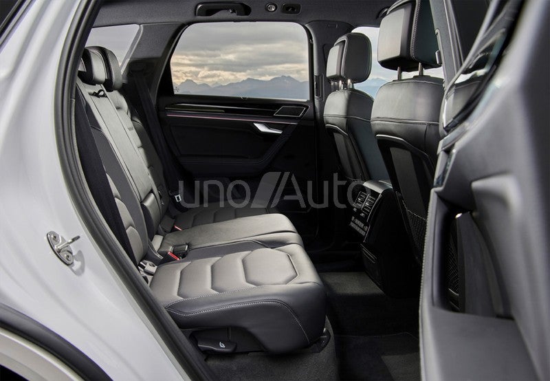 Touareg 3.0TDI V6 Elegance Tiptronic 4M 170kW