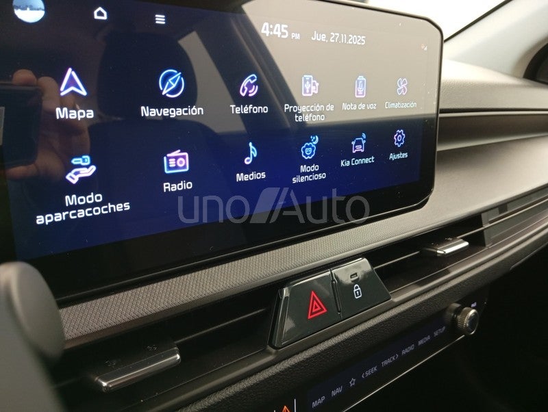 Stonic 1.0 T-GDi MHEV Concept 100