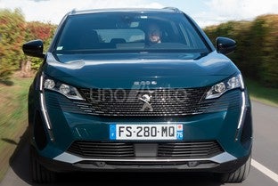PEUGEOT 5008 SUV Plug-in Hybrid 195 Allure e-DCT7
