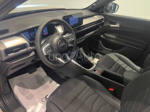 Avenger 1.2 Ehybrid Overland 4xe 107KW