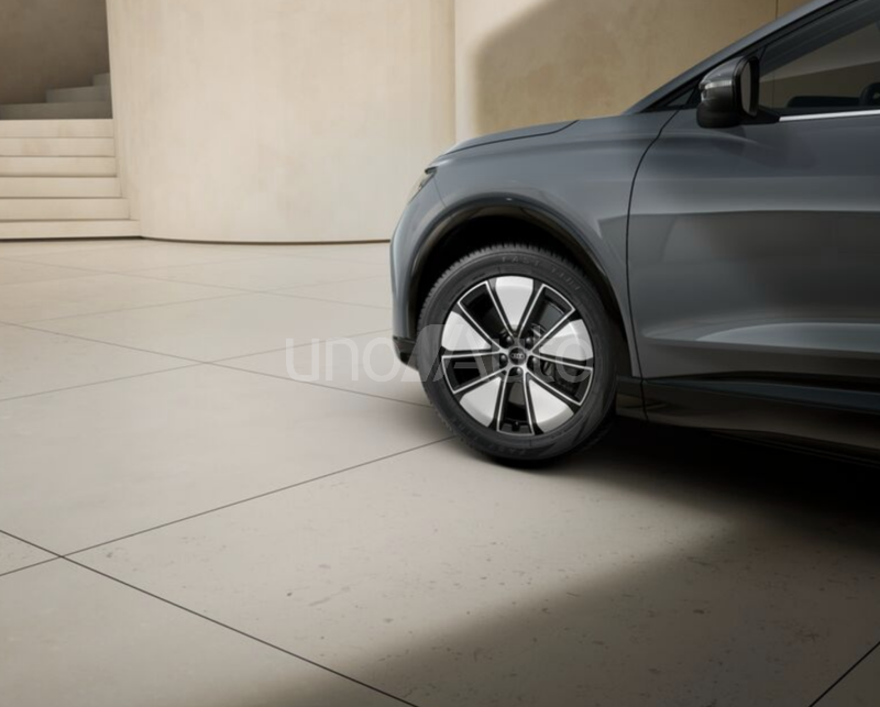 Q4 e-tron Business 150kW 63KWh