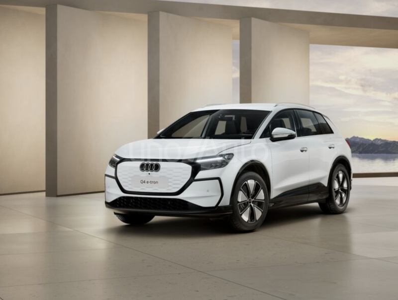 Q4 e-tron performance Advanced 210kW 82KWh