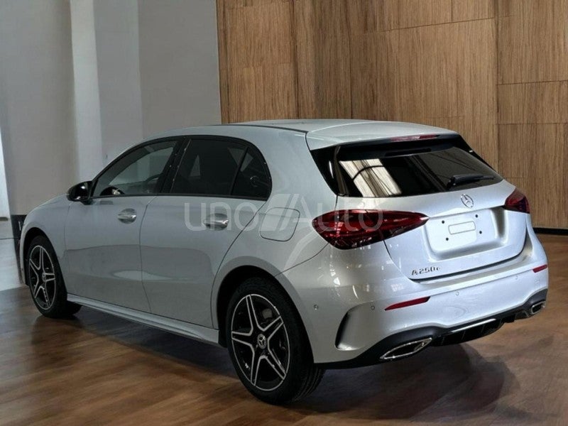 A 250e Progressive Line Advanced 8G-DCT