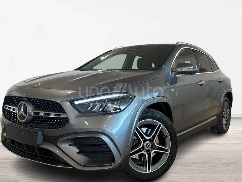 CLASE GLA 250 e con tecnología híbrida EQ