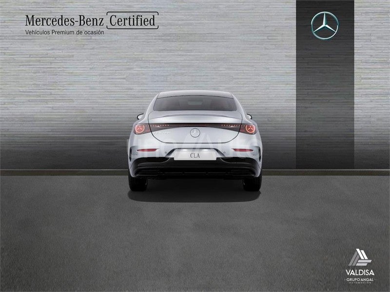 CLASE CLA 180 con tecnología híbrida
