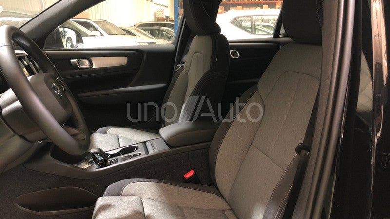 XC40 2.0 B3 MHEV CORE DCT 163 5P