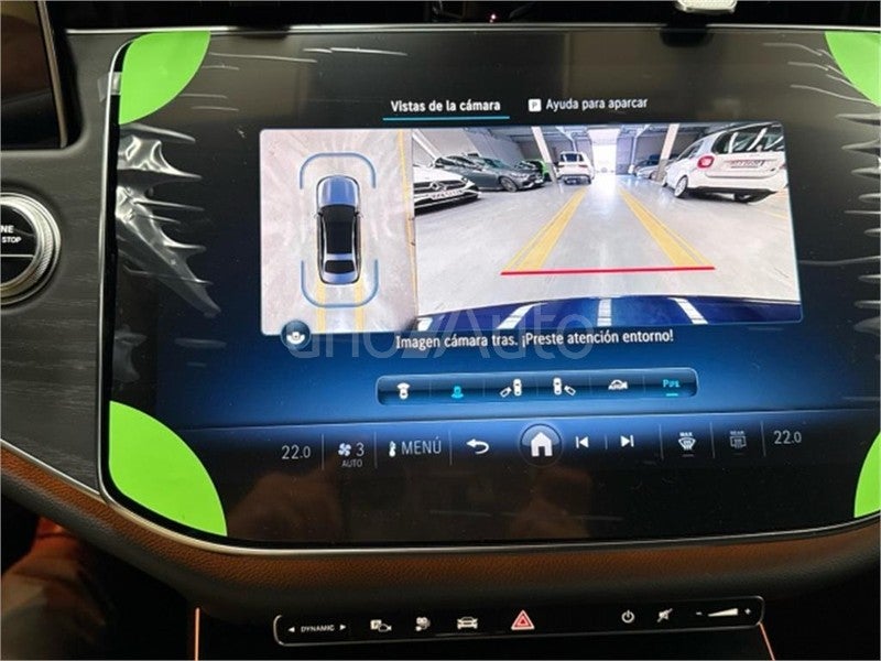 CLASE E 300 de berlina con tecnología híbrida EQ