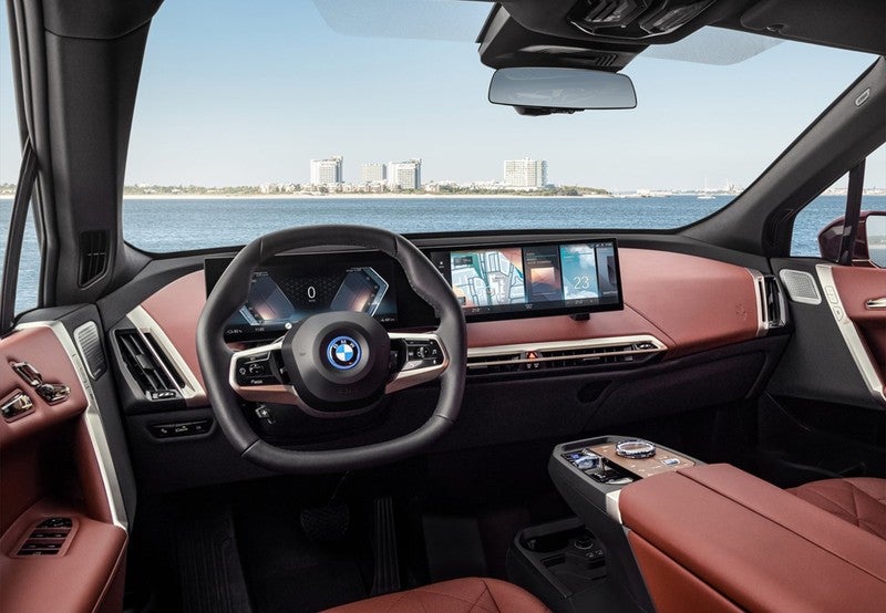BMW iX