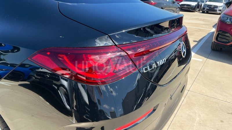 CLA CLA 180 con tecnología híbrida