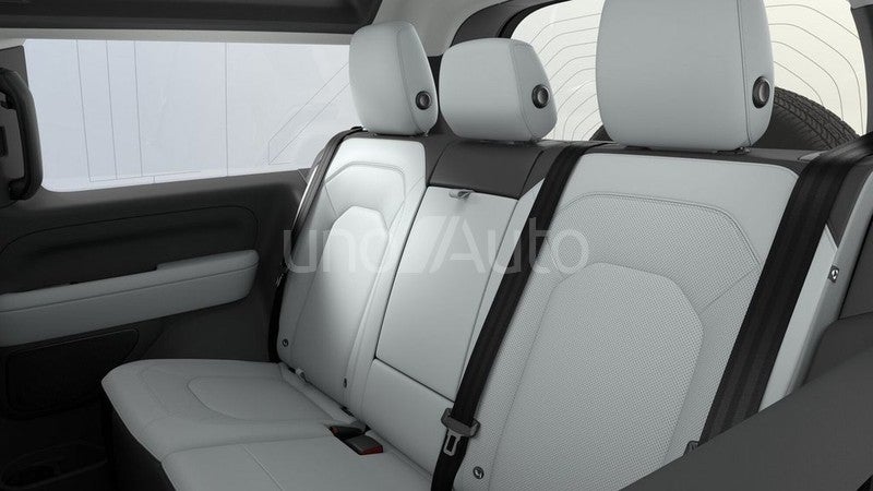 3.0D I6 250 X-Dynamic SE 90 AT 4WD MHEV