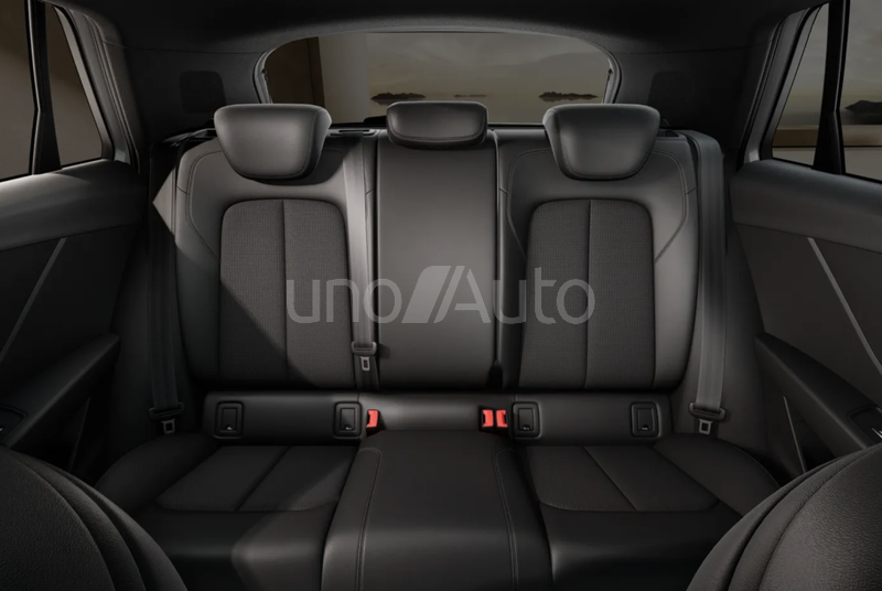 Q2 30 TDI Adrenalin Black edition 85kW