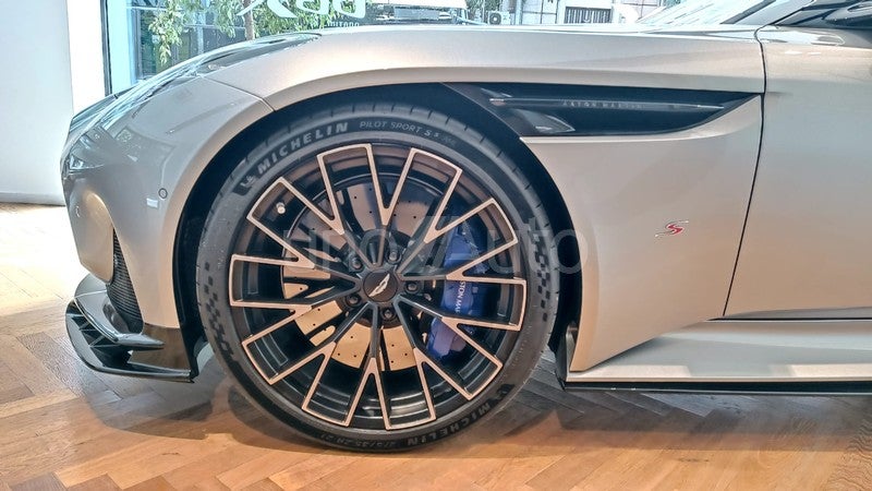 4.0 V8 S Auto