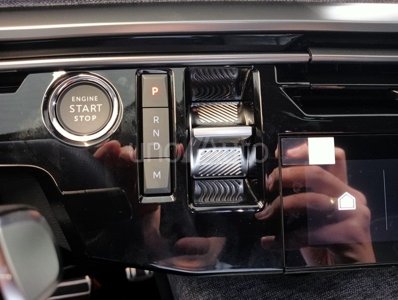 3008 Hybrid 145 GT eDCS6