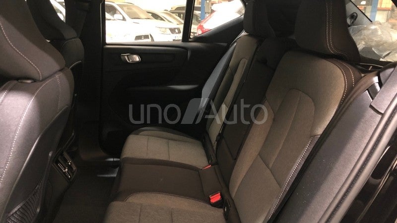 XC40 2.0 B3 MHEV CORE DCT 163 5P