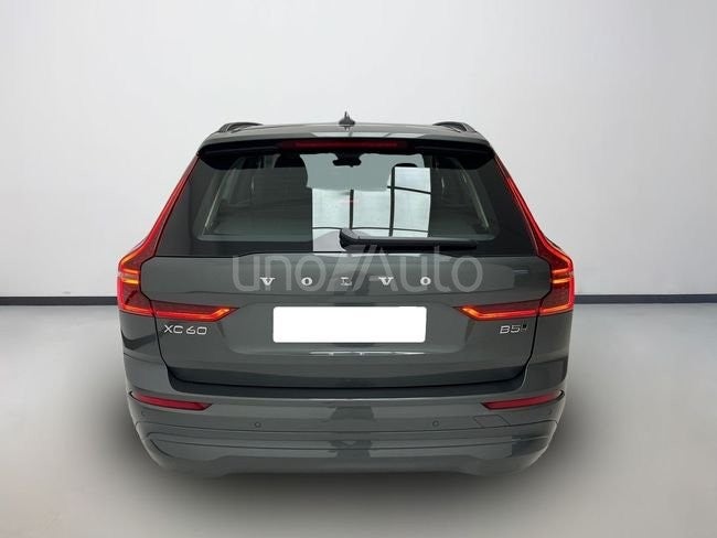 2.0 B5 G MHEV Core Auto AWD