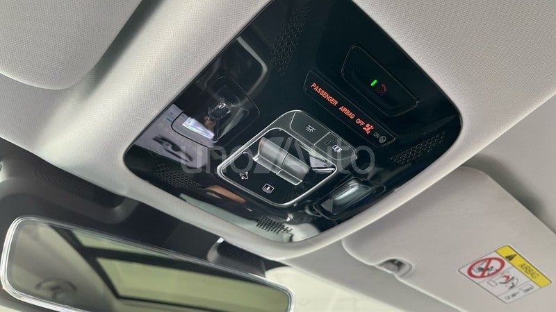 Select 1.6 TGDI 108kW (145CV) FWD