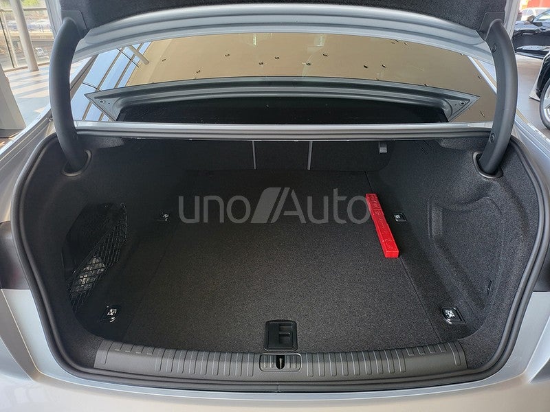 A6 40 TDI S tronic Black line