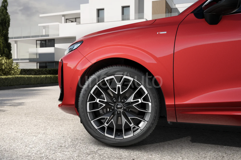 Q3 2.0 TDI Black line S tronic 110kW