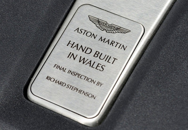 DBX 4.0 AWD Aut.