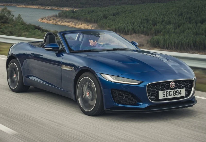 F-Type Convertible 2.0 I4 R-Dynamic Aut. 300