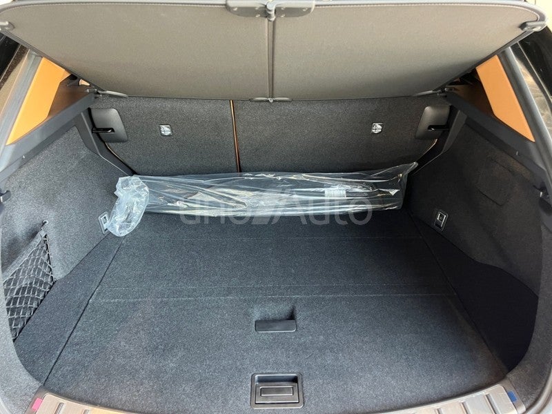 NX 450h+ Premium+ 4WD