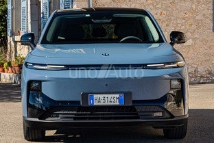 LEAPMOTOR B10 Life Pro 56.2kWh