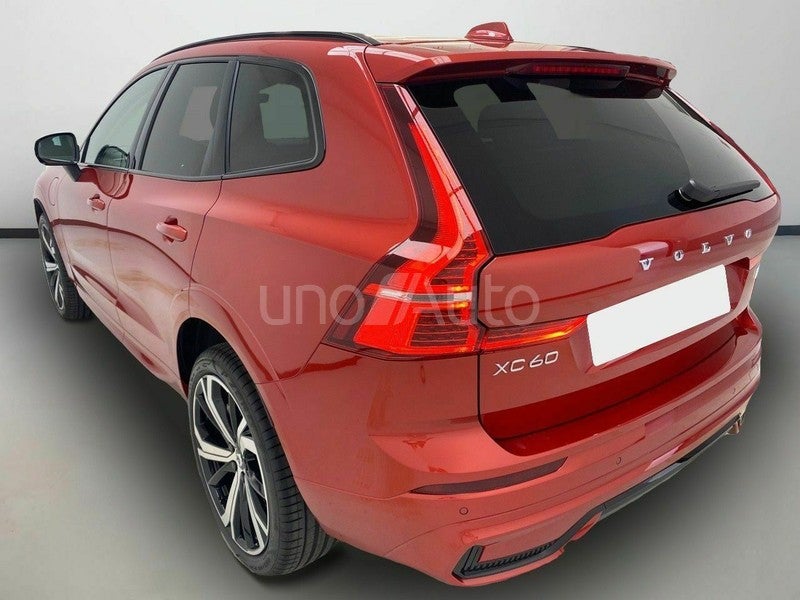 2.0 T6 AWD Recharge Plus Dark Auto
