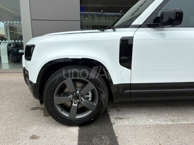 Defender 110 3.0D l6 MHEV X-Dynamic SE AWD Aut. 250