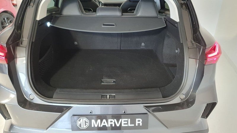 Marvel R Performance AWD 70kWh 212kW