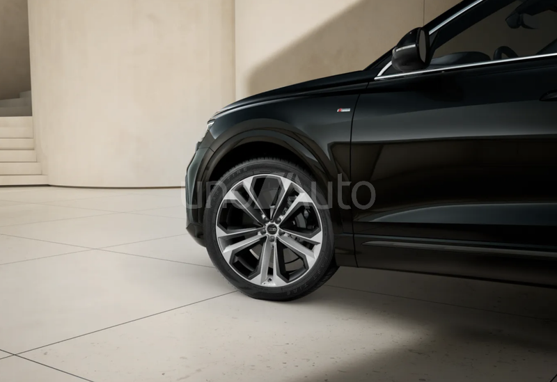 Q8 55 TFSIe S line quattro tiptronic