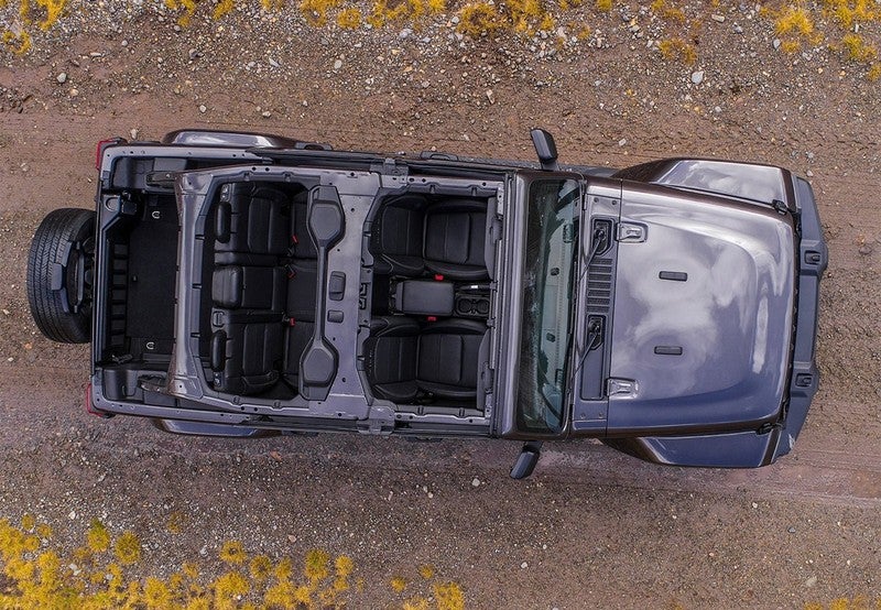 Wrangler Unlimited 2.0T GME Sahara 8ATX