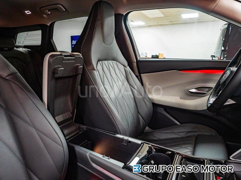 Explorer RWD Rango Extendido Premium  77kWh