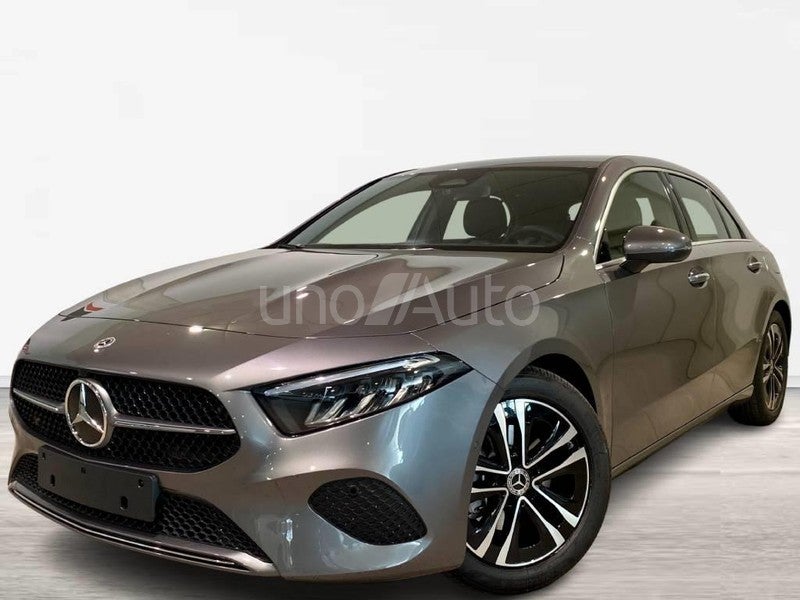 CLASE A 250 e con tecnología híbrida EQ