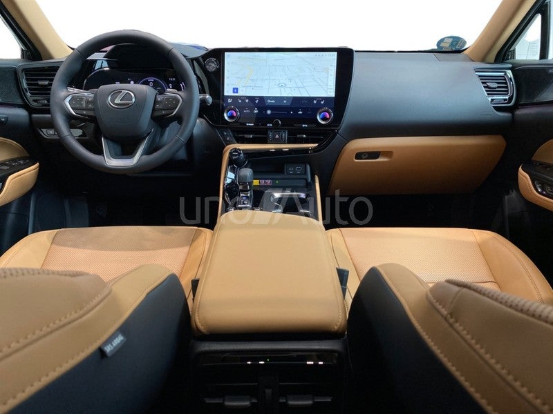NX 450h+ Luxury 4WD