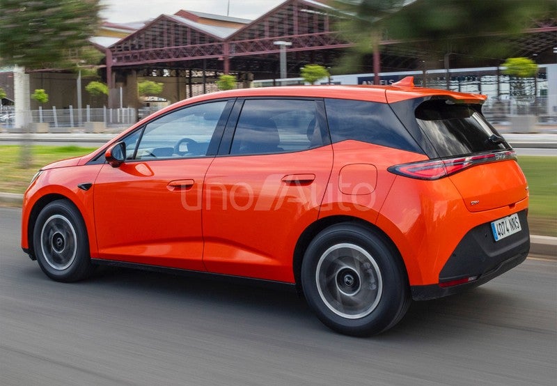 Dolphin G 1.5 DM-i Active 129kW