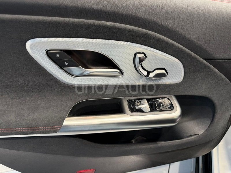CLA 180 con tecnología híbrida