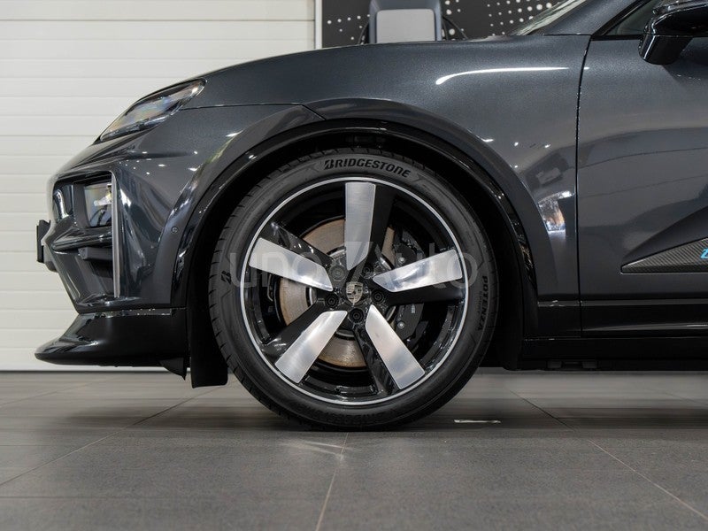 Macan Turbo