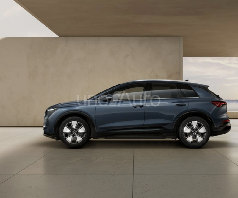 Q4 e-tron performance Advanced 210kW 82KWh