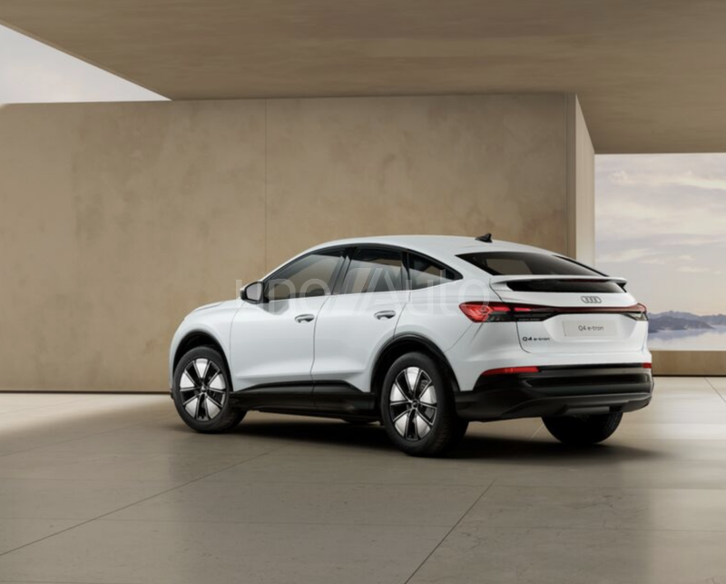Q4 e-tron Sportback Advanced 150kW 63KWh