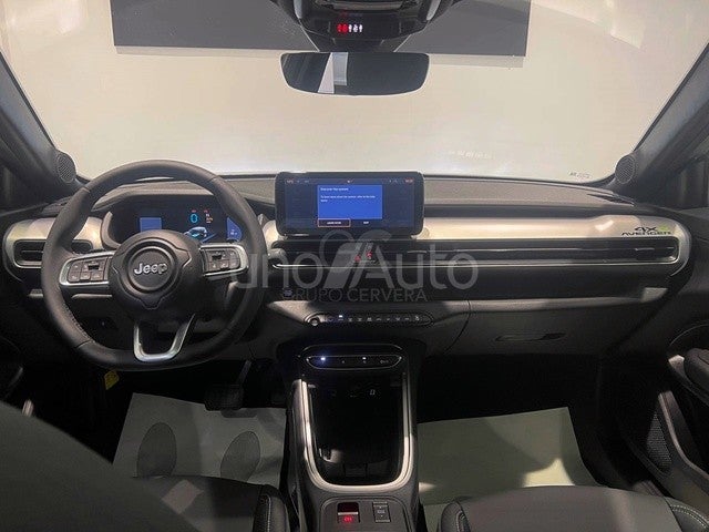 Avenger 1.2 Ehybrid Overland 4xe 107KW