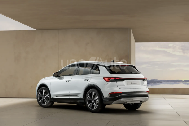 Q4 e-tron 45 Genuine edition 210kW 82KWh