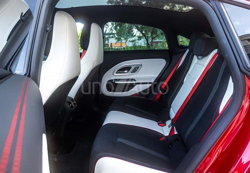 MERCEDES-BENZ Clase CLA