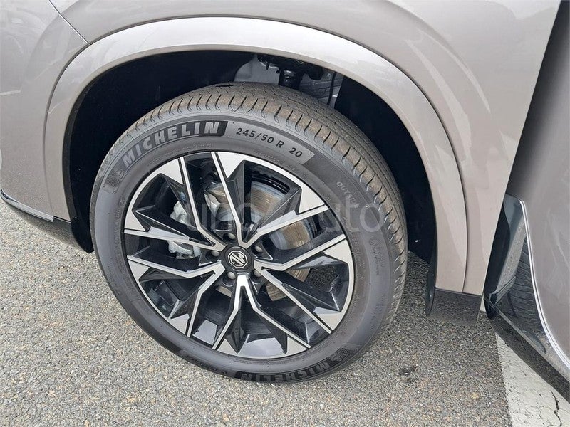 1.5T PHEV Premium AUTO