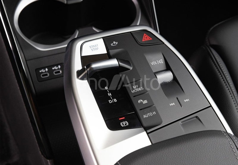 iX1 xDrive30A