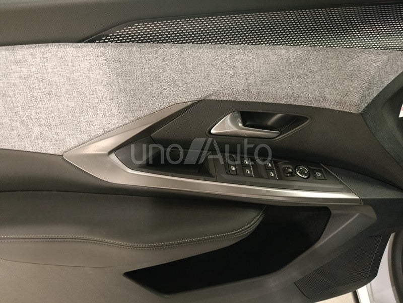 3008 Hybrid GT Exclusive eDCS6 145
