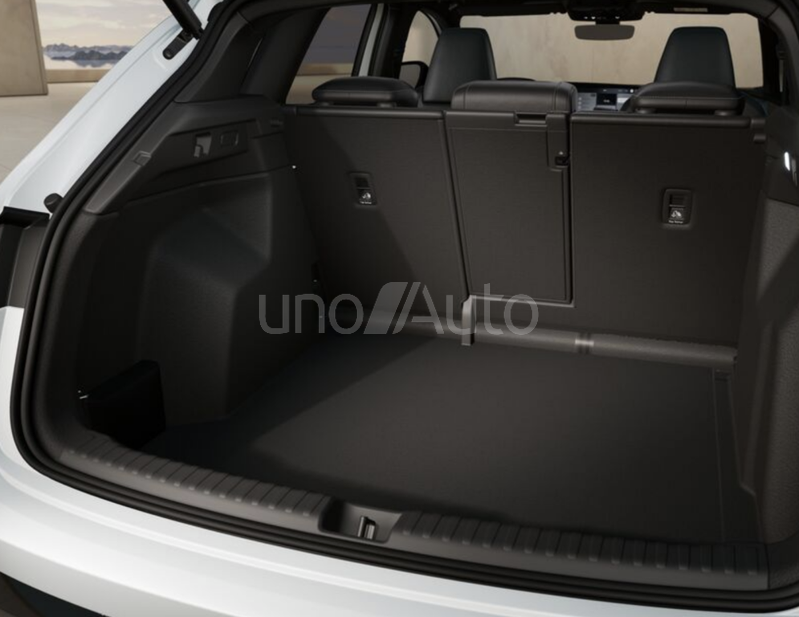 Q4 e-tron Black line 150kW 63KWh