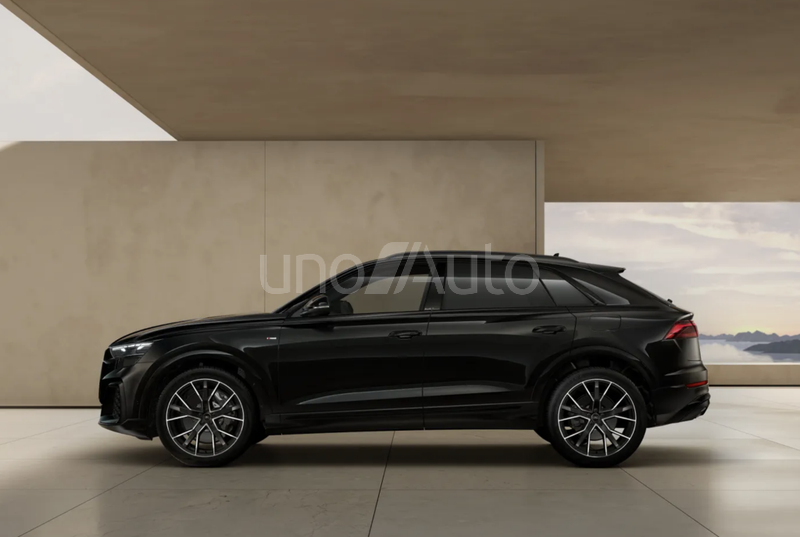 Q8 55 TFSIe Black line quattro tiptronic