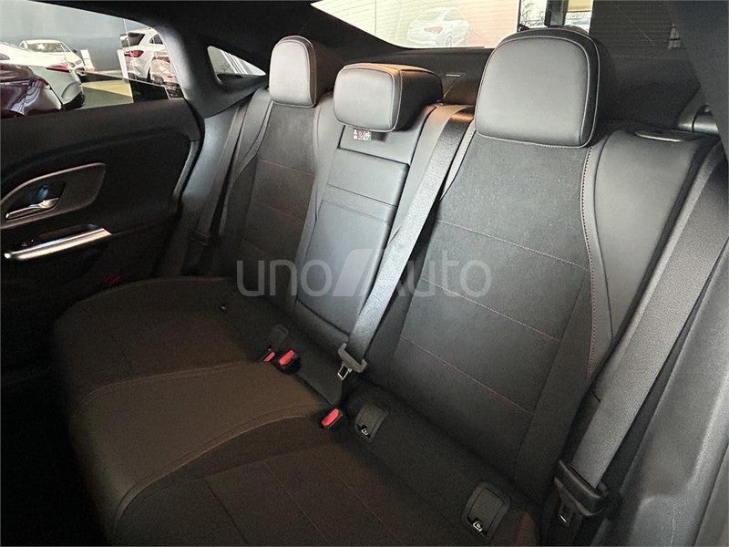 CLASE CLA 180 con tecnología híbrida