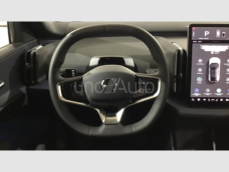 EX30 P5 Electric Plus Black Edition RWD
